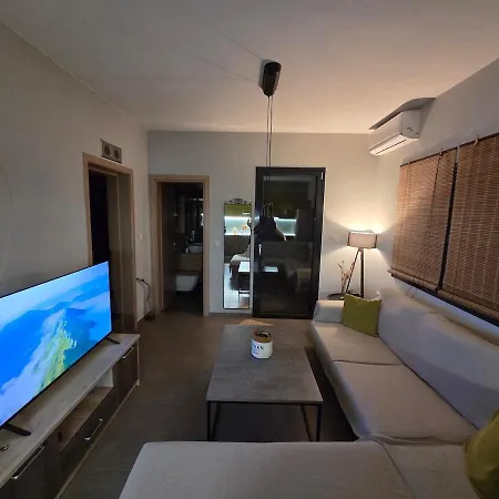 Penthouse With Panoramic View * לריסה